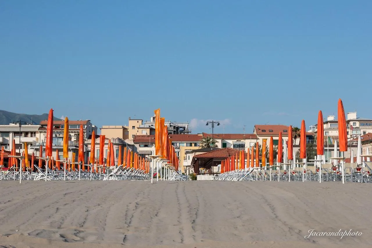 Pinetamare Apartments Viareggio
